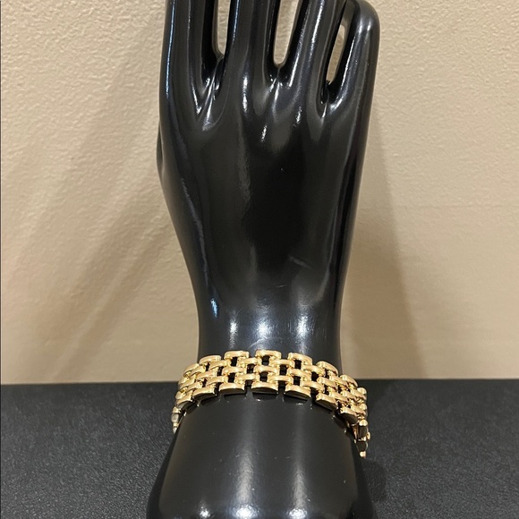 House of Harlow 1960 | Timeless Collection Gold Link Bracelet - Picture 8 of 10